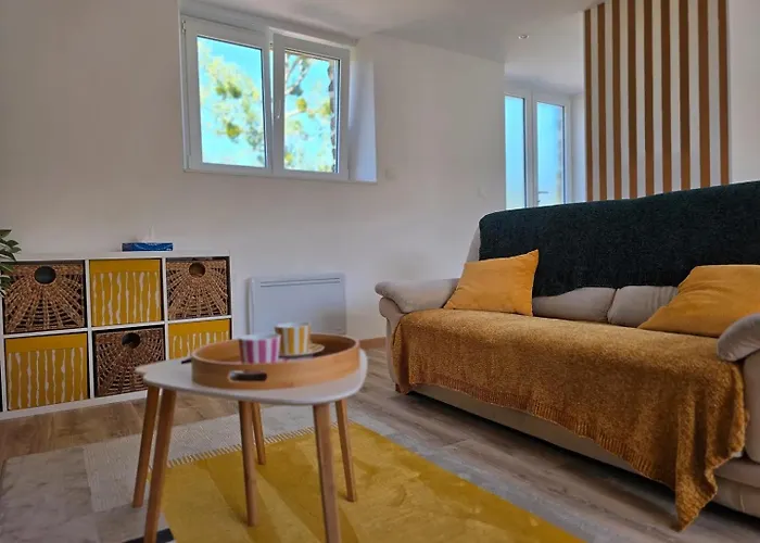 A La Folie Сasa de vacaciones Folligny